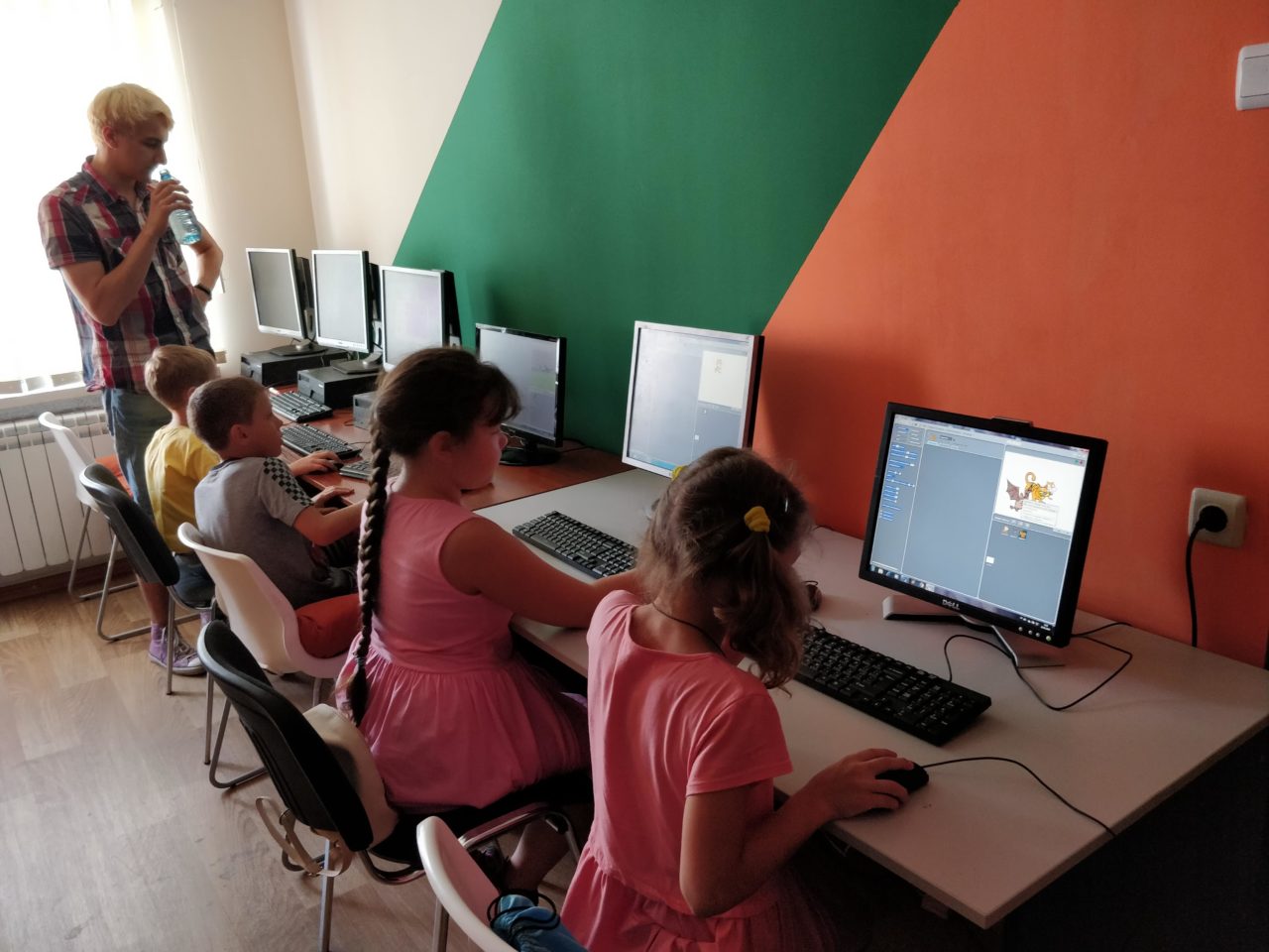Дитячі курси програмування Scratch